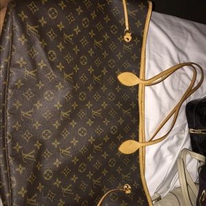 Luis Vuitton monogram neverfull MM tote